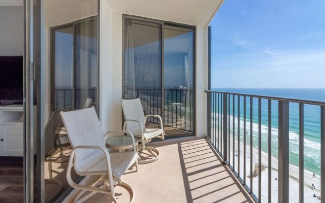 Edgewater Tower by Vtrips