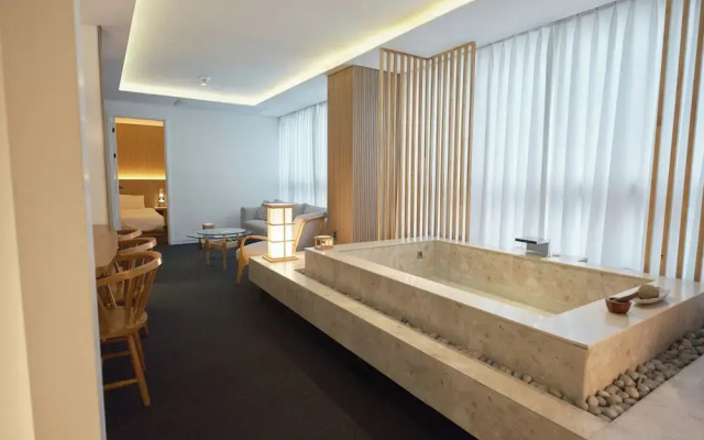 UH Suite The Myeongdong