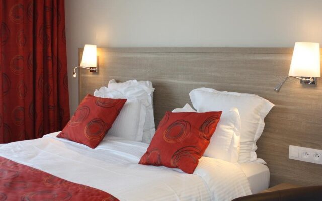 Contact Hôtel - Motel les Bleuets & SPA