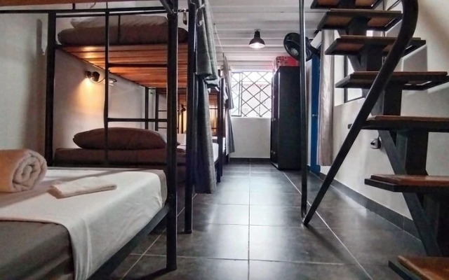 Hostel Metro Floresta Alojamiento