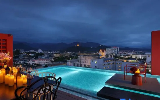 Z Hotel | Sky Secret VISTA (Mangshi Tree-wrapped Pagoda Scenic Spot) – Outside – Dehong