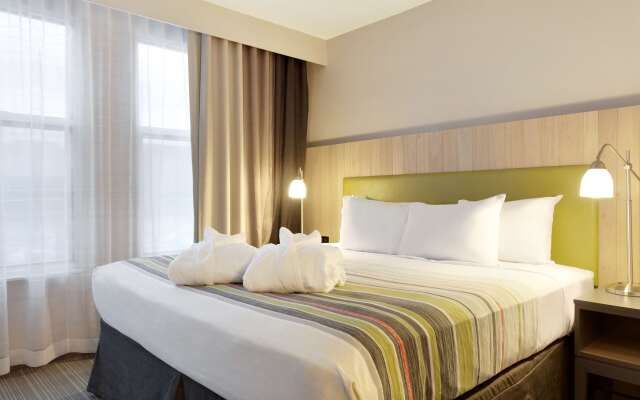 Country Inn & Suites by Radisson, Bloomington at Mall of America, MN