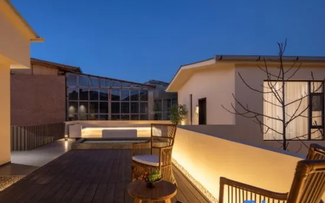 Shangri La Moshe Shiyi Homestay