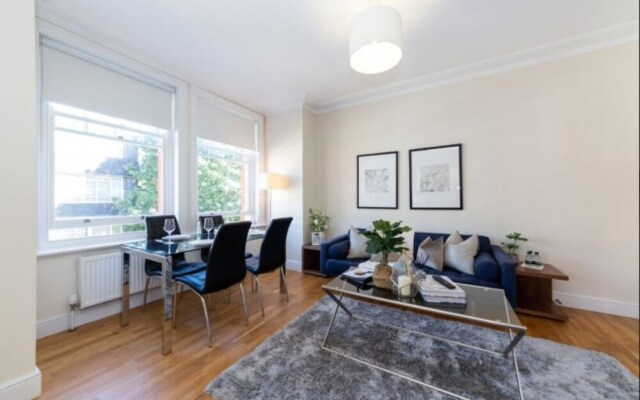Luxurious 3 Double Bedroom Apartment Hammersmith
