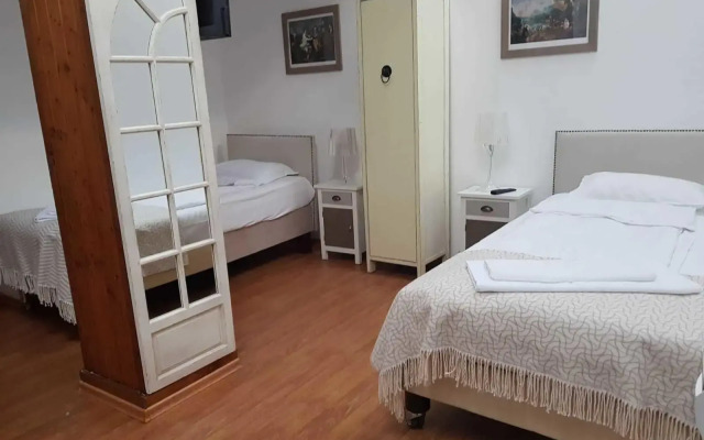 Nonna Mia Hotel