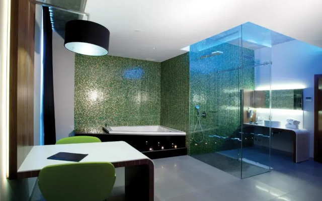 Mood - Private Suites