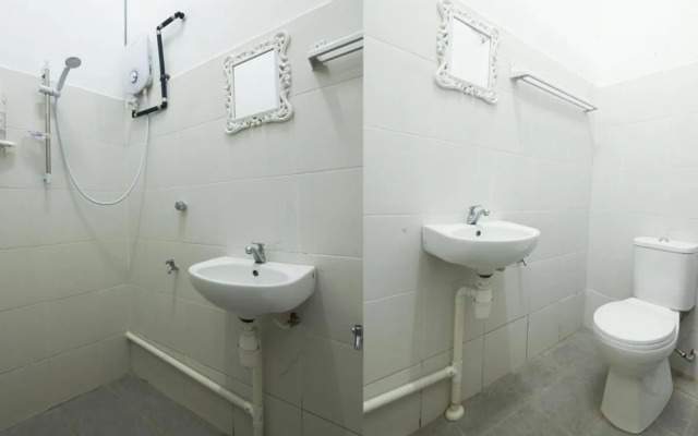 Family Room in Kuching, With Ac and Wifi