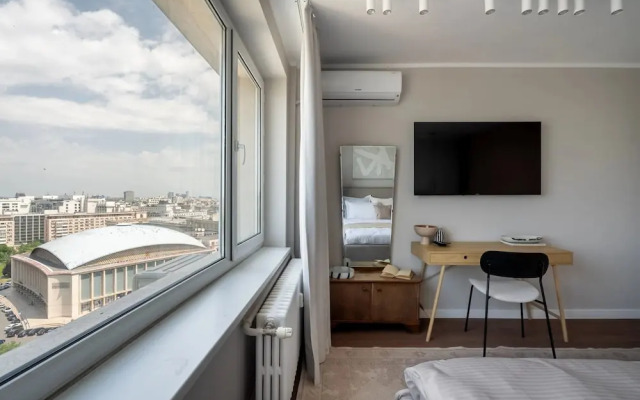 Views of all the Palaces 2BR Stunner