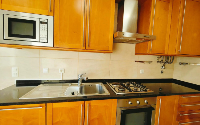 Sunny Home Lisboa Expo, free parking