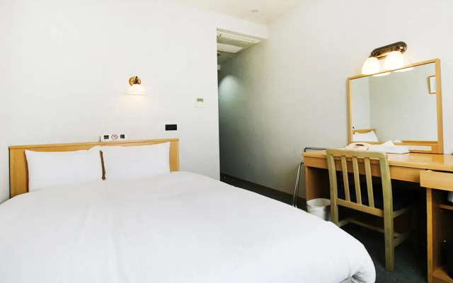 Island Hotel