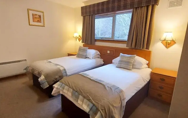 Loch Rannoch Highland Club Otter Lodge 06