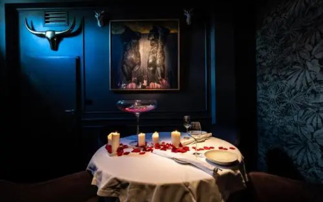 DAM Boutique Hotel & Restaurant