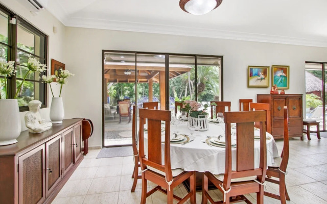 4-BR Pool Villa - Garden & Beach Access