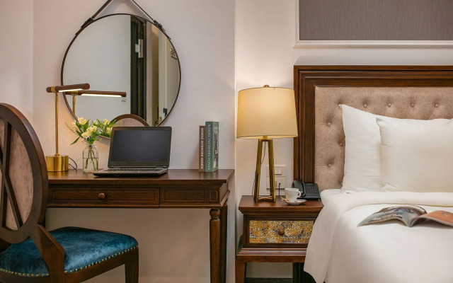 Gloud Hotel