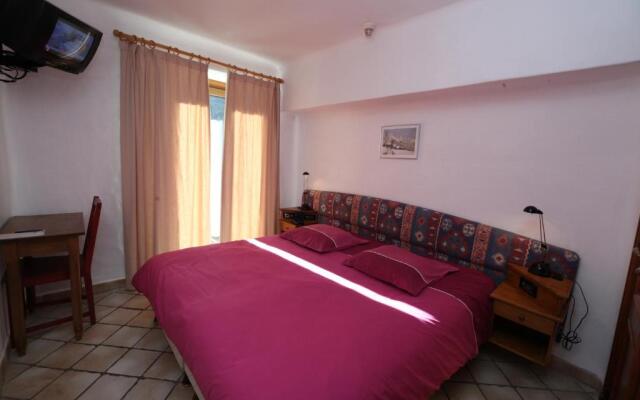 Chalet Bellecote - Capacity 28 to 34 people