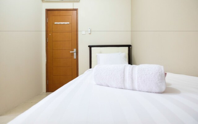 2 Bedrooms at Gading Greenhill Apartment by Travelio