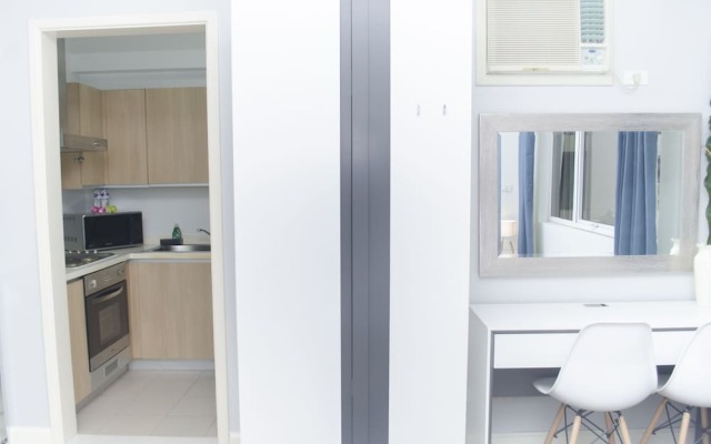 Stylish Apartment at BGC