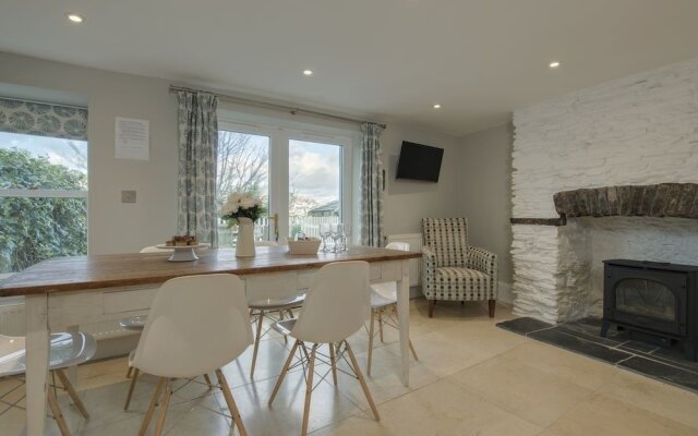 Regatta House