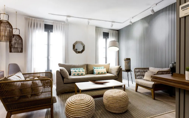 ELEVEN Apartments Real de la Carretería, by Homing U