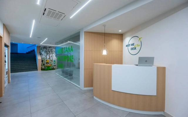 Airport Hotel