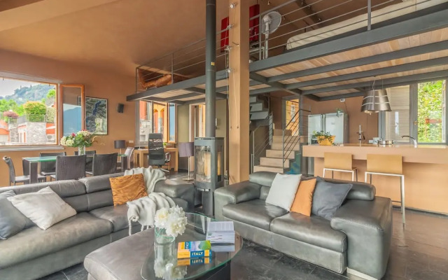 Fontana Penthouse in Fiumelatte