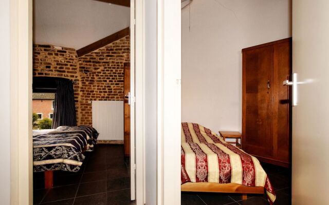 Spacious Holiday Home In Richelle with Private Terrace