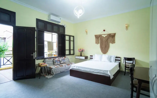 CozyPosy Premier Apartment