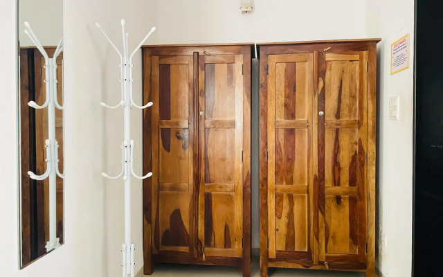 Lifespace- Spacious Hostel in a Luxurious Villa