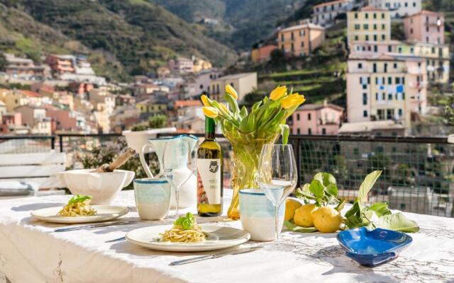 Villino Caterina House: big terrace seaview