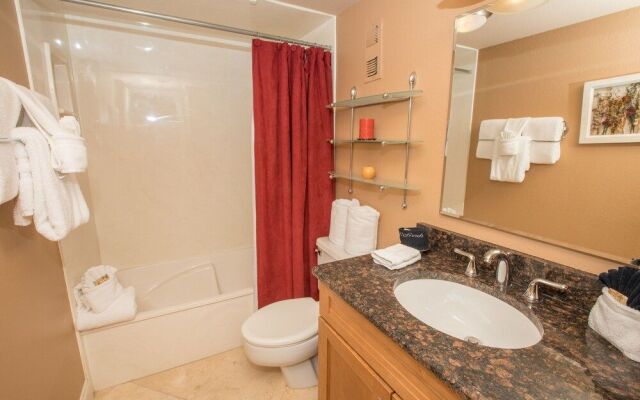 Shoreline Towers 1052 2 Bedroom Condo by RedAwning