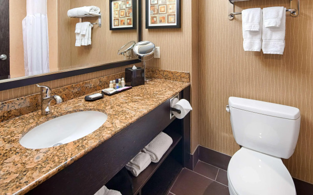 Best Western Premier Freeport Inn Calgary Airport