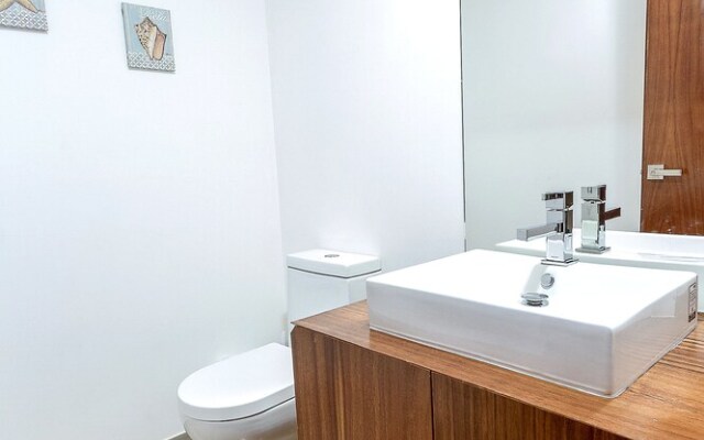 Kuxtal 201 by iMexico