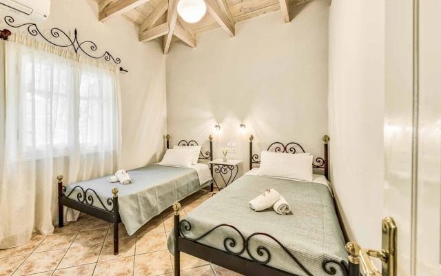 Villa Marathias