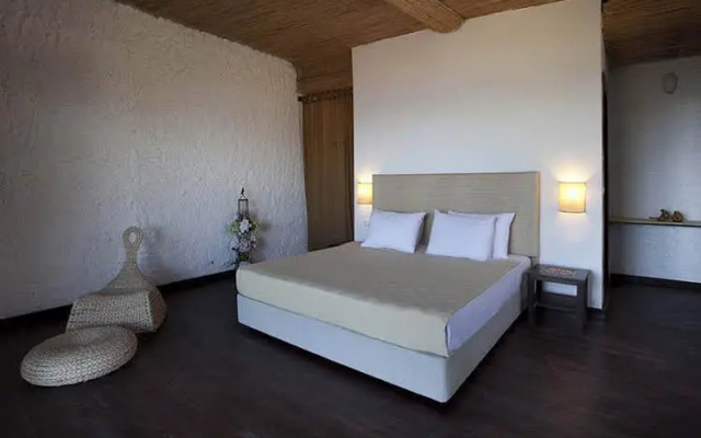 Lemon Hotel And Beach