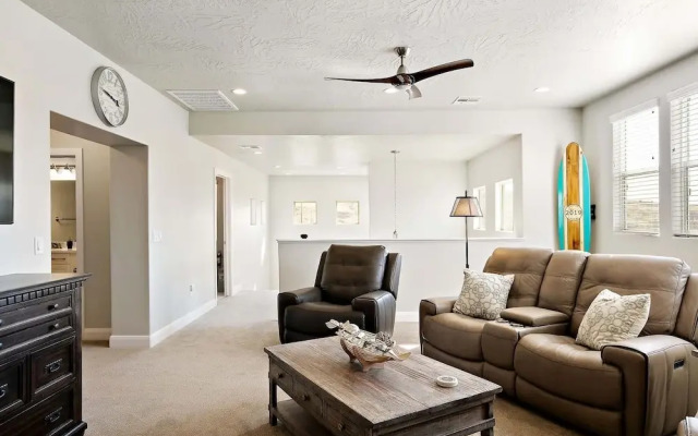 Curtis Ladera by RedAwning