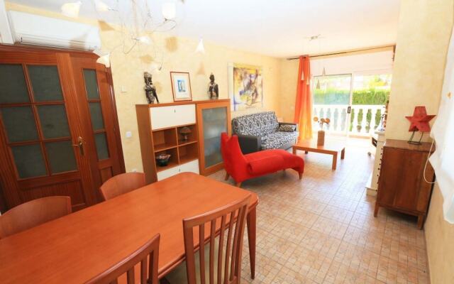Villa Acogedora Para 8 Personas en Cambrils