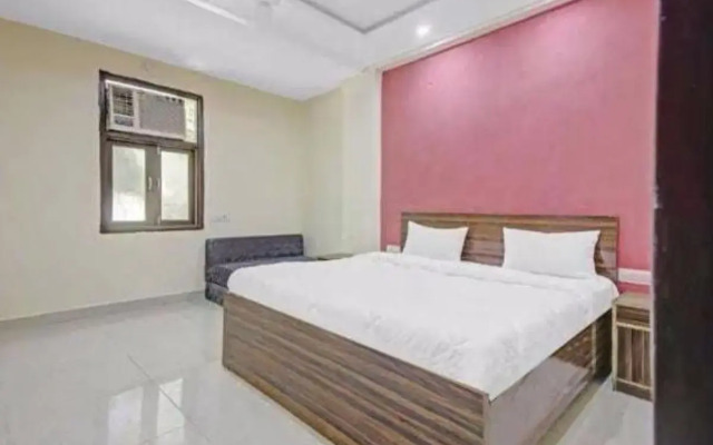 OYO Flagship 70305 Hotel Dg Dwarka Mor
