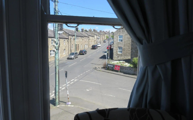 The Queens Arms Hotel