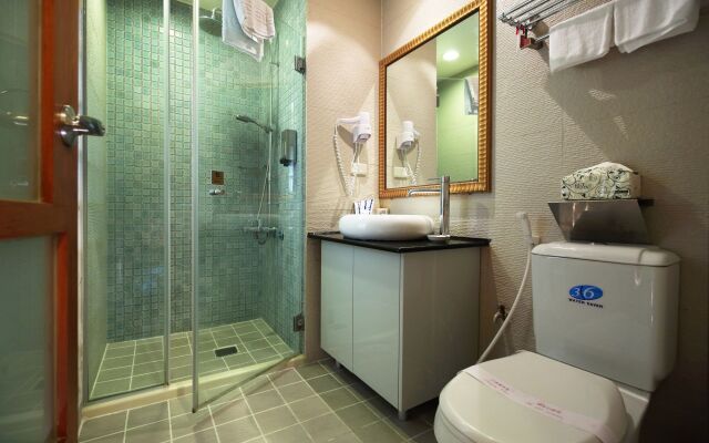 Corner B&B