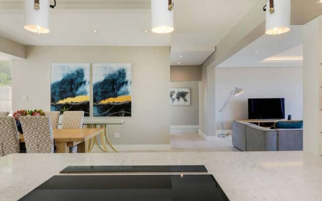 Spacious Holiday Villa w Private Pool Garden Serein