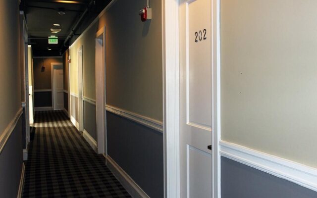 Cable Car Court Hotel