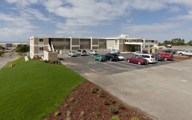 WorldMark Surfside Inn