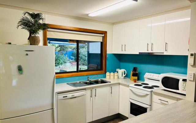 Da Ja Surf - Pet Friendly – Kitchen – Robe