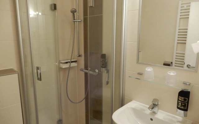 Hotel Pension Am Hafen + Pfannkuchenhaus