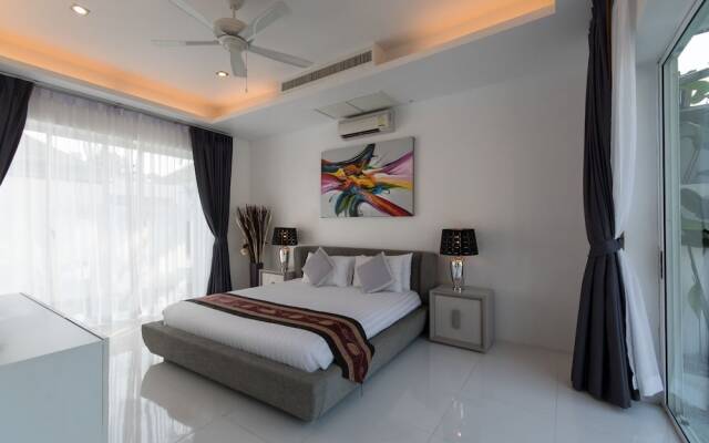 Kamala Contemporary 3 Bedrooms Pool Villa