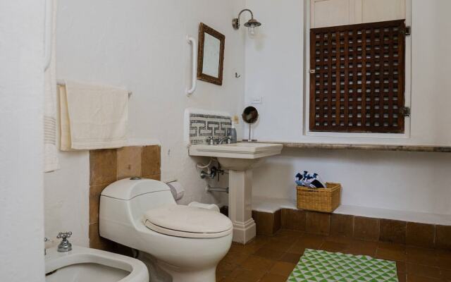 Hotel CRC-8S Cerca al Mar con Desayuno