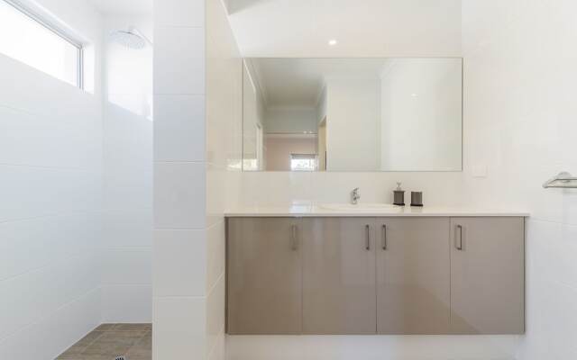 Karrinyup Waters House Rentals