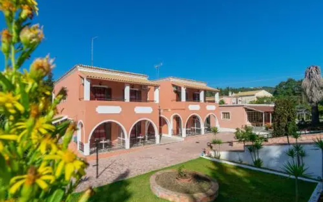 Fondas Apartments