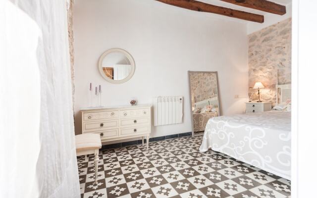 CAL TIO - Chalet With Terrace in Caimari. Free Wifi