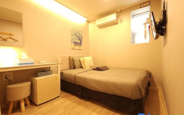 OYO Hostel Myeongdong 1